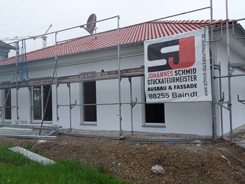 Bungalow 110 mit Gerüst