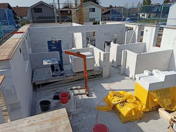 Unfertiges Bungalow 100