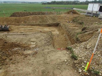 Erdgrube für Bodenplatte Haus