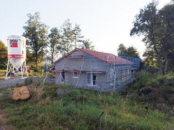 Haus wird verputzt von außen