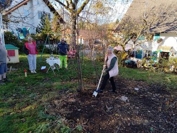 Baubeginn mit Spatenstich