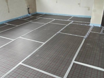 Vorbereitungen für den Estrich eines Bungalow 100