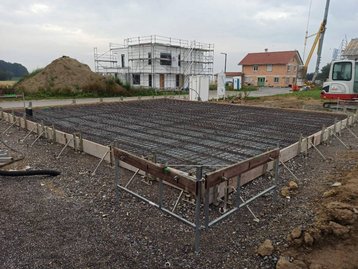 Bau einer neuen Bodenplatte für ein Flair 152