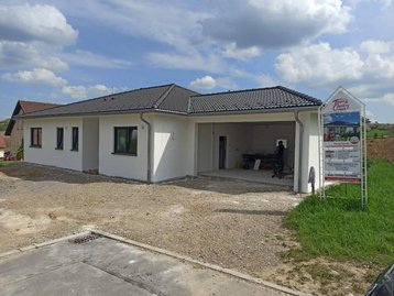 Fertiggestelltes Bungalow 128