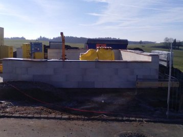 Erdgeschoss im Bau eines neuen Winkelbungalow 108