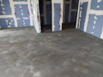 Estrich in einem Neubau