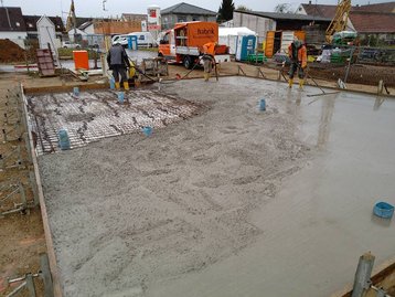 Fast fertige Bodenplatte