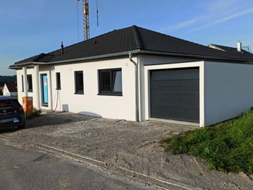 Bungalow 128 Seite mit Garage