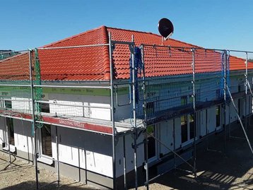 Bungalow 110 mit Gerüst