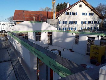 Mauern eines unfertigen Hauses