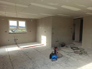 Innenraum eines unfertigen Hauses